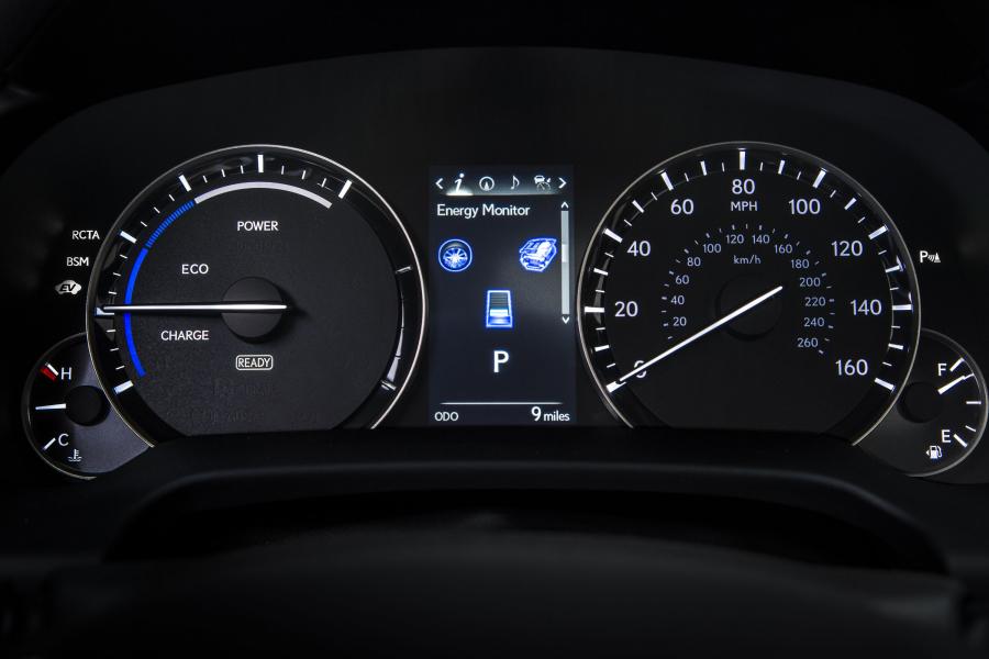  Lexus RX450h 2015 года  (фото 14 из 26)